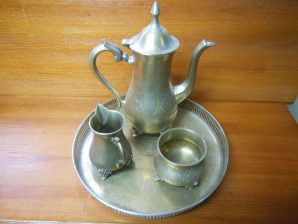 Кофейный сервиз 4 предмета. Кофейный сервиз 4 предмета.